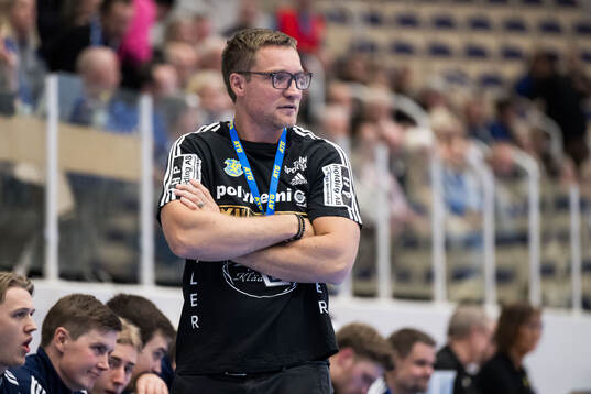 Ystad IFs tränare Oscar Carlén