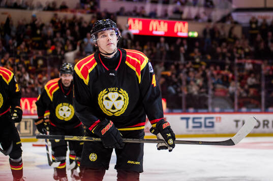 Brynäs Theo Lindstein jublar
