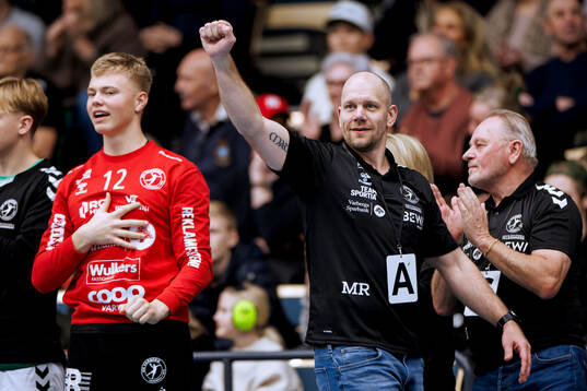 Varbergs tränare Mattias Roth jublar