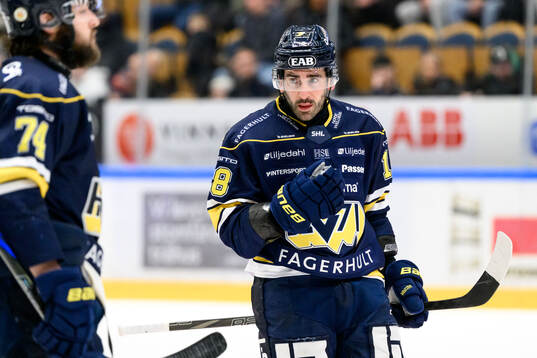 HV71s Joseph Laleggia deppar