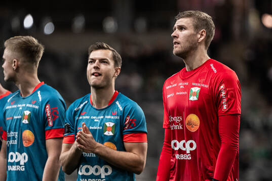 Varbergs Albin Winbo och målvakt Fredrik Andersson