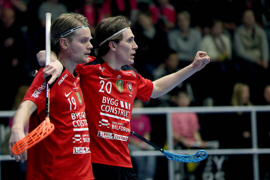 Storvretas Filip Eriksson 0ch Sakarias Ulriksson jublar