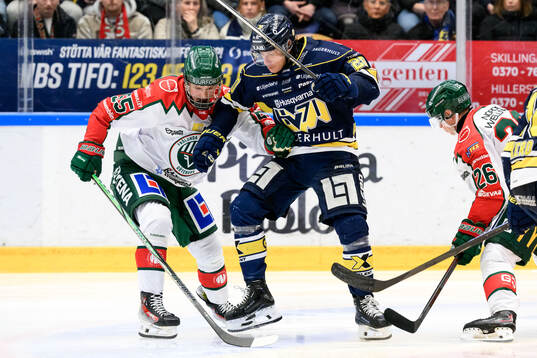 Frölundas Ivar Stenberg och HV71s Andre Petersson