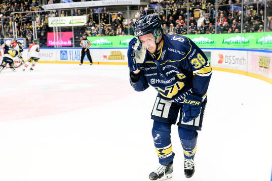 HV71s Olle Alsing har ont