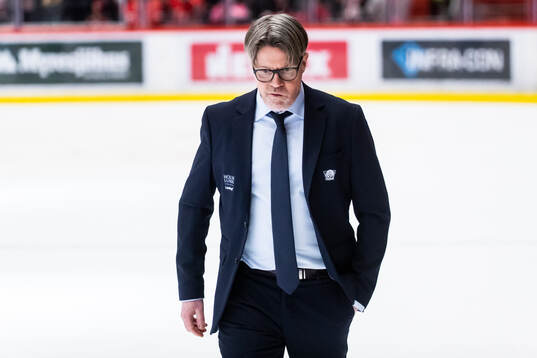 Linköpings tränare Anders Karlsson deppar