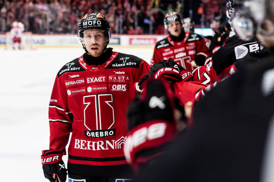 Örebros Kalle Kossila jublar