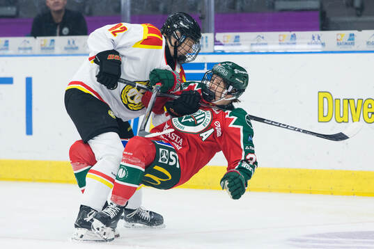 Brynäs Annie Silén och Frölundas Michelle Karvinen