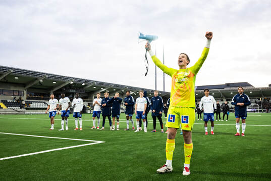 IFK Norrköpings målvakt David Andersson jublar