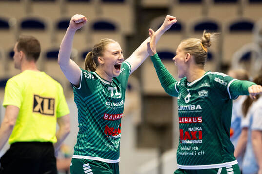 Skurus Anna Lehtinen jublar