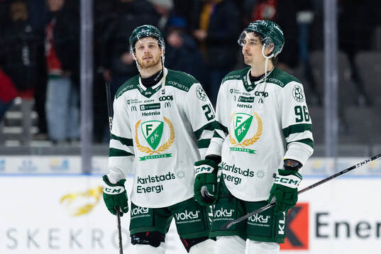 Färjestads Marcus Westfält och David Tomasek deppar