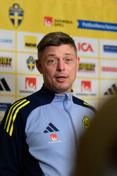 Head coach Jon Dahl Tomasson of the Swedish men's national