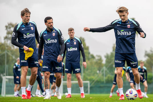 Sander Berge, Aron Dønnum and Martin Ødegaard of the