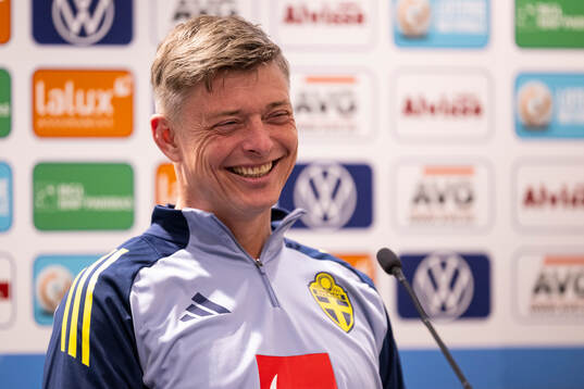 Head coach Jon Dahl Thomasson of the Swedish men's national