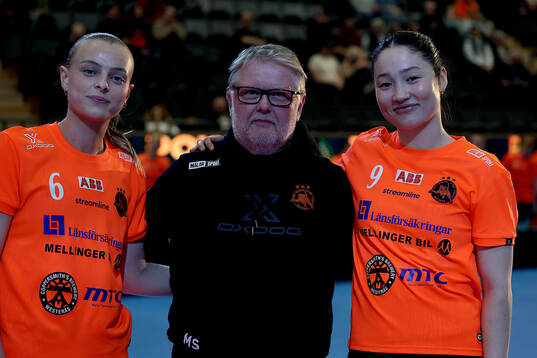 Rönbys Elin Lindberg och Saga Emtell skriver nytt avtal