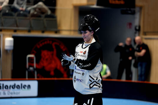 Rönbys målvakt Louranna Jacobsson