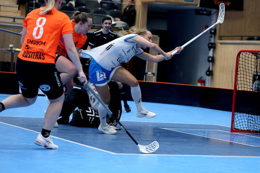 Kalmarsunds Lisa Svarfvar hakas upp