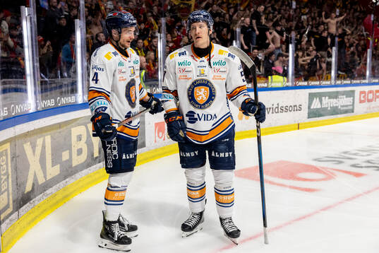 Växjös Keegan Lowe och Emil Sylvegård deppar
