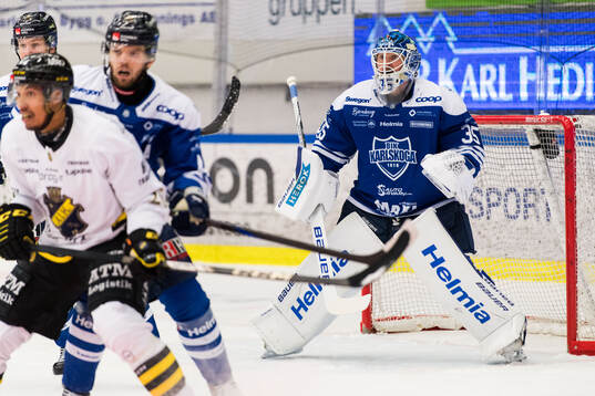 Karlskogas målvakt Lars Volden
