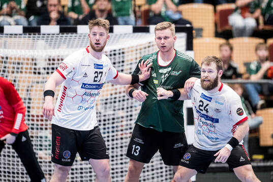 HK Malmös Hugo Stuivers och OV Helsingborgs Daniel Astrup