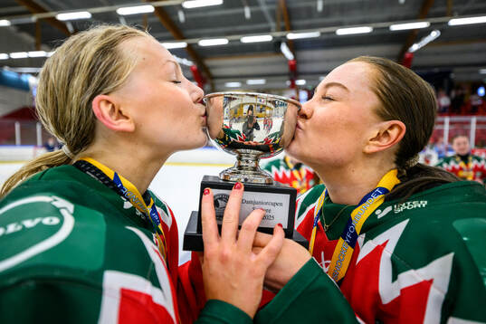 under damjuniorernas SM-Final i ishockey mellan Frölunda