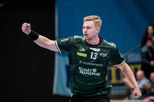 OV Helsingborgs Daniel Astrup Pedersen jublar
