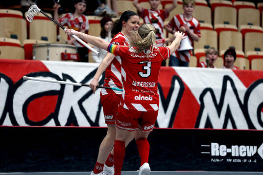 Pixbos Isabelle Gerig jublar
