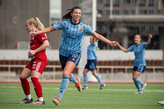 Djurgårdens Pauline Hammarlund jublar