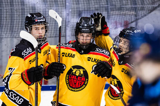 Luleås Melvin Wande jublar