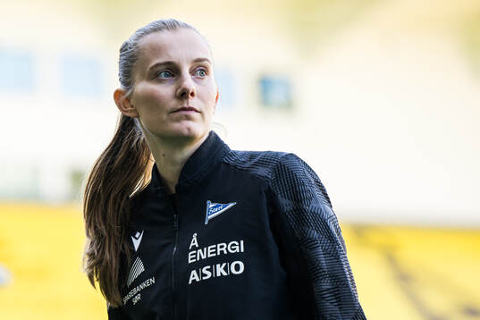 Isabella Hayes Sundby, head coach of Start