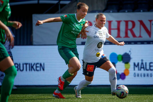 Team TGs Klara Nyberg och Örebro SKs Molly Wiklander