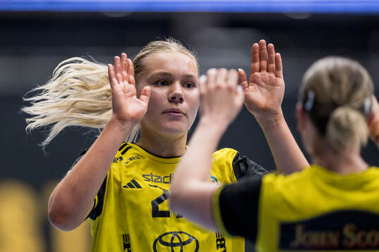 Sävehofs Thea Kylberg jublar