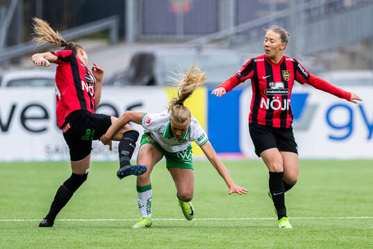Hammarbys Smilla Holmberg och Brommapojkarnas Frida