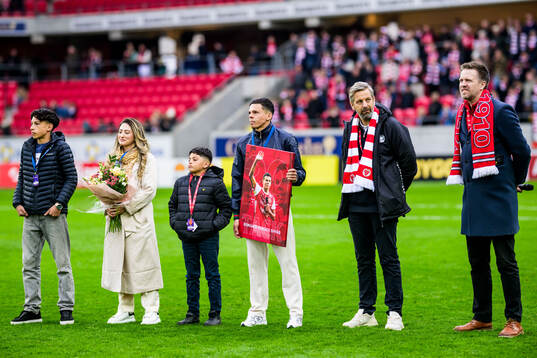 Fd Kalmarspelaren Romario tackas av
