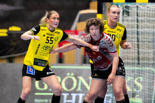 Sävehofs Felicia Granat och Thea Blomst mot H65 Höörs