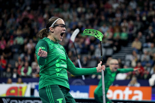 Thorengruppens Oona Kauppi jublar