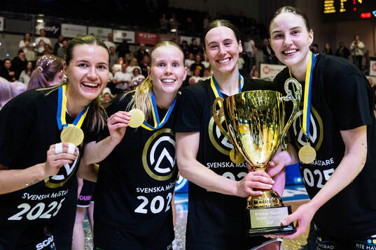 Luleås Sandra Hedlund, Sofia Hägg, Mehryn Kraker och