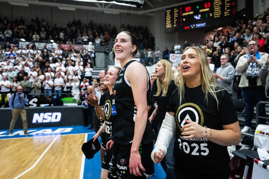 Luleås Fanny Wadling och Jessica Lindstrom