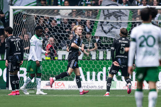 IFK Norrköpings Isak Andri Sigurgeirsson jubla