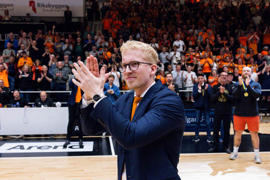 Norrköpings tränare Johs Andersen  jublar