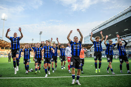 Bläddra bland fler bilder av Fotboll, Allsvenskan, Sirius - AIK