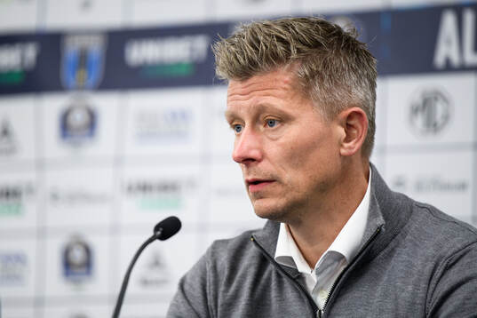 AIKs tränare Mikkjal Thomassen