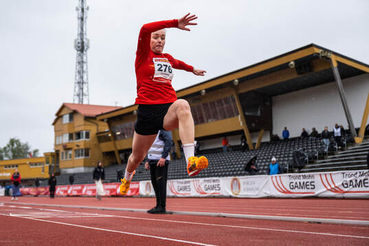 Julie Margrete Gaustad of IL I BUL