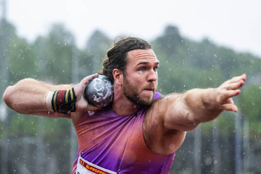 Victor Petersson of Sweden