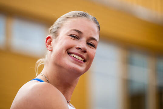 Julia Henriksson of Sweden