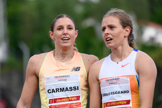 Giada Carmassi of Italy and Mette Graversgaard of Denmark