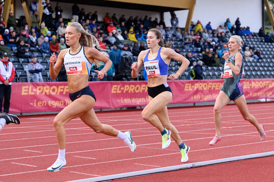Pernille Karlsen Antonsen of Norway and Alison Andrews Paul