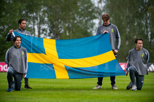inför P18-landskampen i fotboll mellan Sweden och Serbien