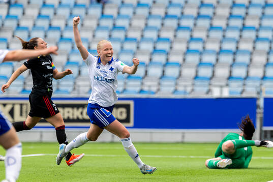 IFK Norrköpings Elin Rombing jublar