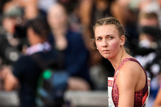 Femke Bol och Netherlands women’s 400 meter hurdles