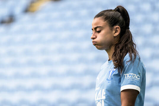 Malmö FFs Ines Belloumou deppar